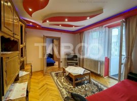 Apartament de vanzare cu 2 camere si balcon in zona Mihai Viteazu