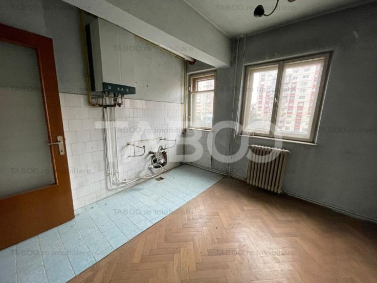 Apartament decomandat 3 camere 63 mpu etaj 3 Ultracentral Alba Iulia