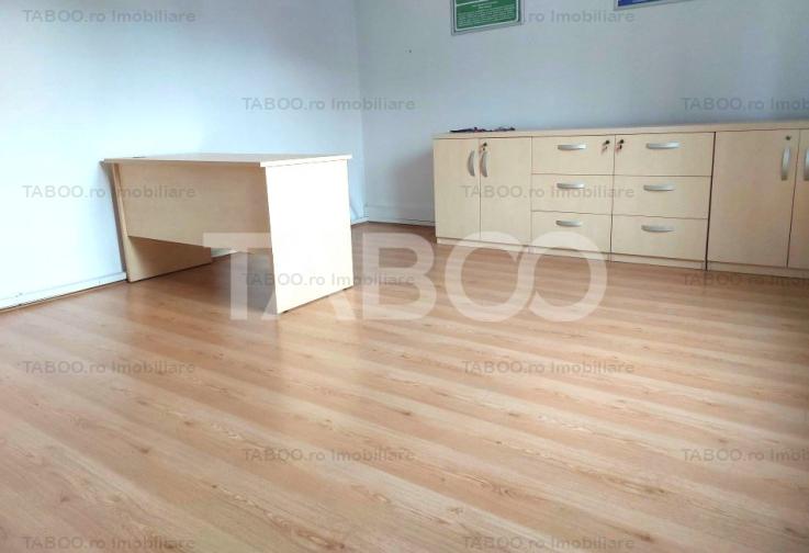 Spatiu de birou 4 camere decomandate 110 mp loc parcare zona centrala 