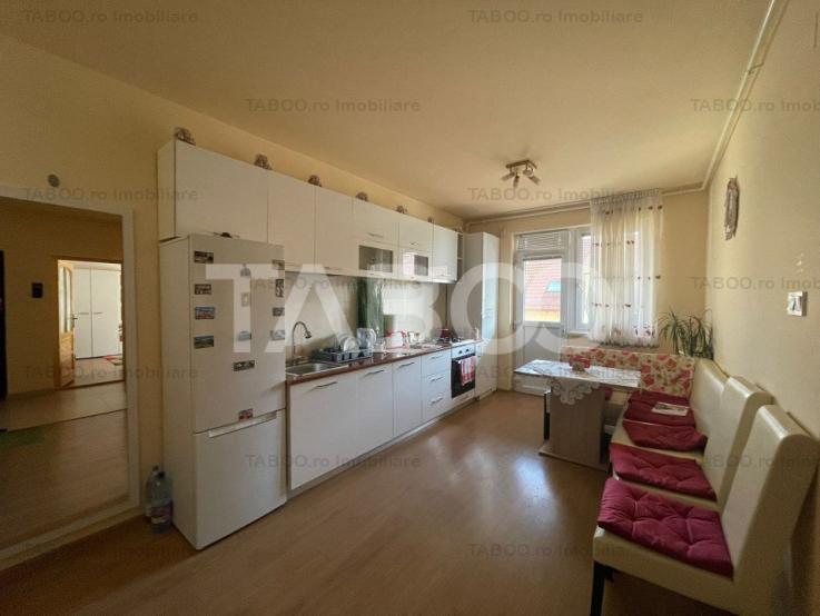 Apartament 2 camere 2 bai 88 mp utili mobilat boxa Lipoveni Alba Iulia