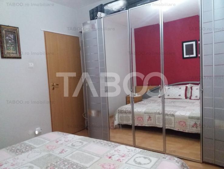 Apartament 72 mp 3 camere 2 bai etaj 3 balcon zona buna Cisnadie