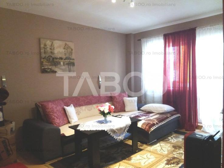 Apartament 72 mp 3 camere 2 bai etaj 3 balcon zona buna Cisnadie