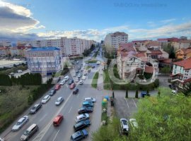 Apartament 3 camere etaj intermediar 2 balcoane Bd Mihai Viteazul 