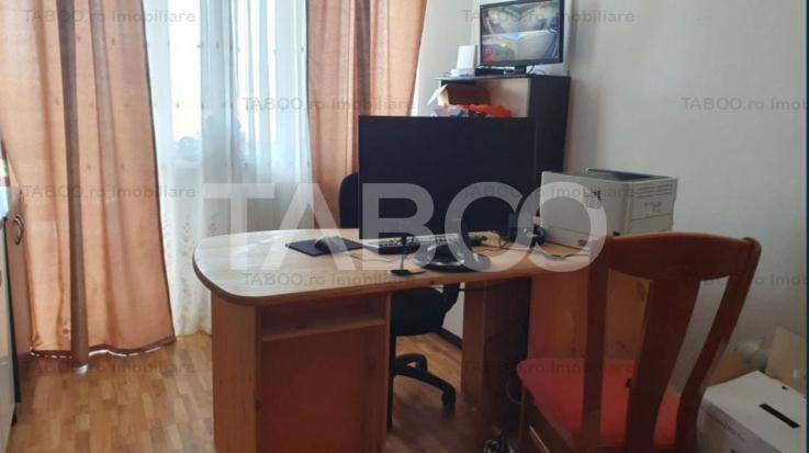 Spatiu pretabil birou 3 camere 75 mpu parcare Periferie Alba Iulia