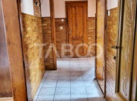 Apartament cu 3 camere etaj 3 de vanzare in Sebes Lucian Blaga