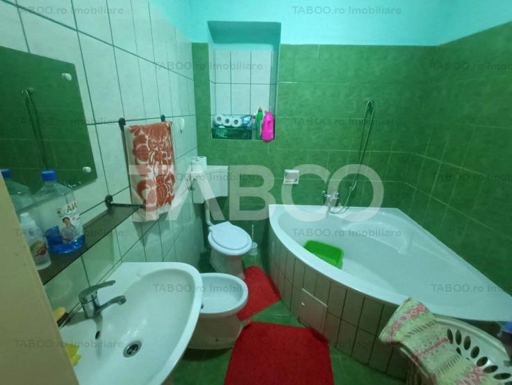 Casa de vanzare 162 mpu 6 camere 2 bai 375 mp teren liber Piata Cluj