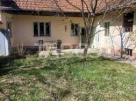 Casa 3 camere si gradina de vanzare in Savastreni Judetul Brasov