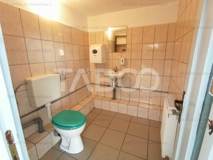 Spatiu comercial pe 2 niveluri cu vad 440 utili zona Terezian Sibiu