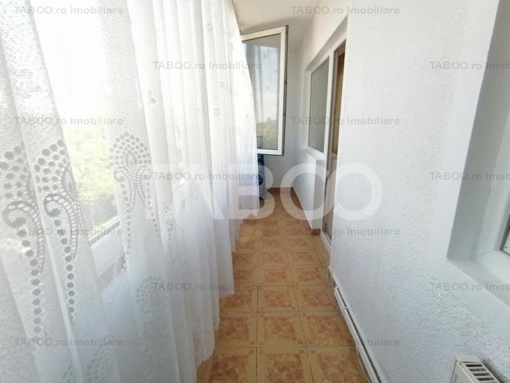 Apartament decomandat 2 camere renovat balcon pivnita Strand Sibiu