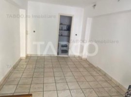 Spatiu comercial renovat 19 mpu utilitati vad bun Cetate Alba Iulia