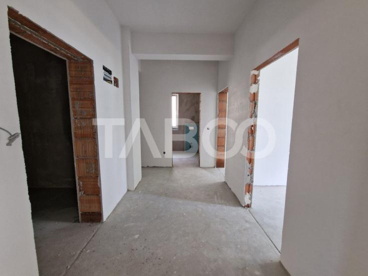 Apartament 64 mpu 2 camere 2 balcoane 12 mp la etajul 1 MIhai Viteazu