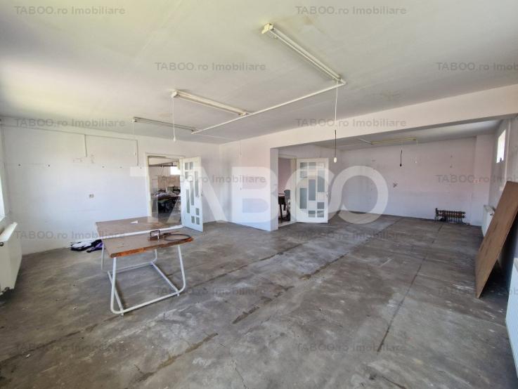 Spatiu comercial 235mp curte comuna de 640mp cu parcare Lazaret Sibiu