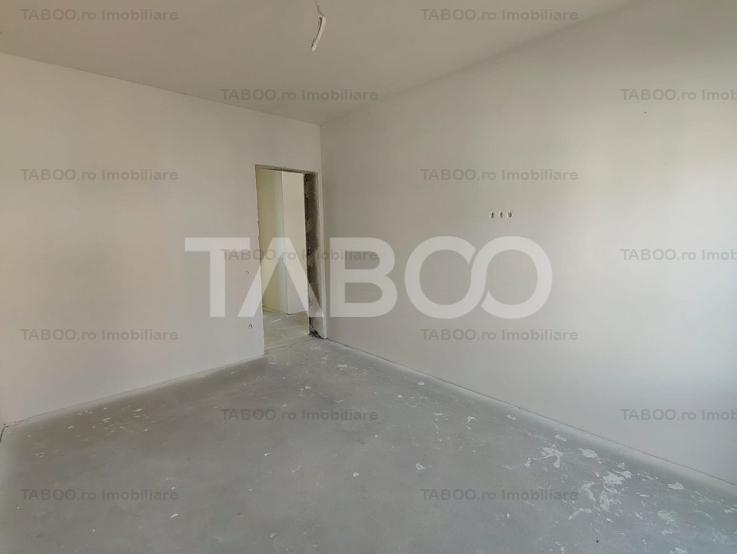 Apartament 3 camere la ETAJUL 2 balcon si loc de parcare COMISION 0%!!