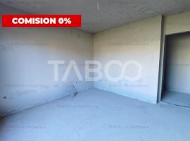 Apartament la ETAJUL 2 cu 3 camere balcon si loc parcare COMISION 0%!