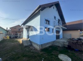 Casa individuala 5 camere 130 mpu curte libera 200 mp Cristian Sibiu