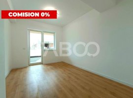 Apartament la parter inalt cu 3 camere si bucatarie separata