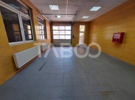 Spatiu comercial de inchiriat 50 mpu parcare usa culisanta Central