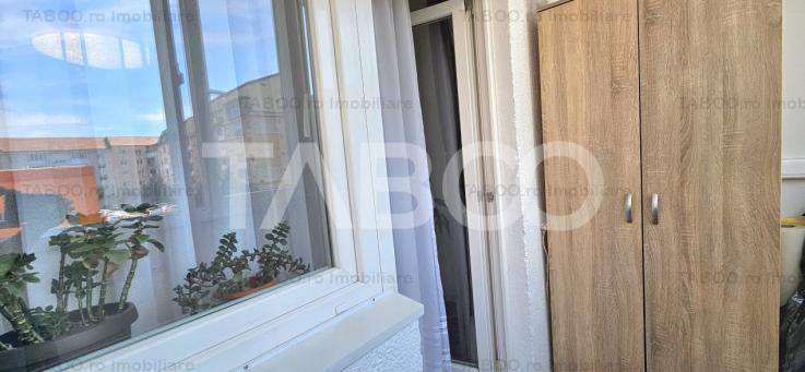 Apartament de vanzare 4 camere  etaj 2 intermediar 2 bai Sibiu 