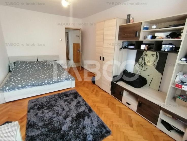 Apartament decomandat cu 2 camere pivnita si balcon Terezian Sibiu