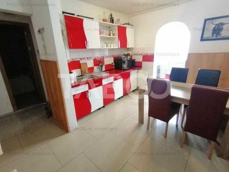 Apartament decomandat cu 2 camere pivnita si balcon Terezian Sibiu