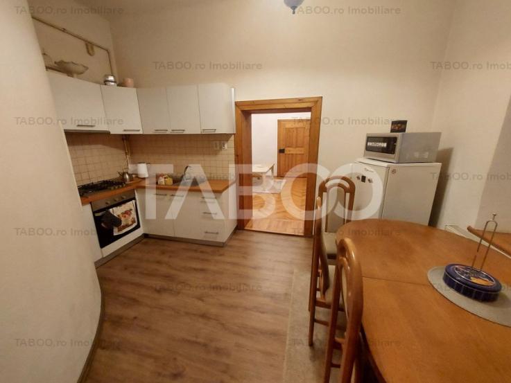 Apartament la casa de vanzare 56 mpu 2 camere parter Centrul Istoric 