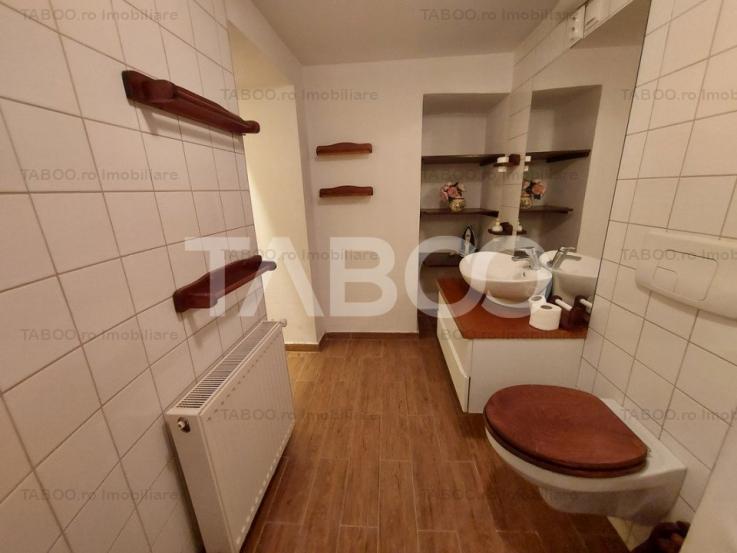 Apartament la casa de vanzare 56 mpu 2 camere parter Centrul Istoric 