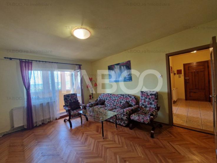 Apartament 76 mp utili decomandat 3 camere 2 bai bloc cu lift Terezian