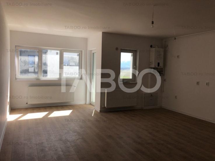 Apartament cu 4 camere 81 mpu si LOC PARCARE zona Doamna Stanca 