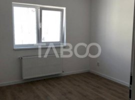 Apartament 3 camere 66 mpu balcon si LOC PARCARE Doamna Stanca Sibiu