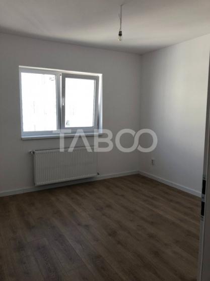 Apartament 3 camere 66 mpu balcon si LOC PARCARE Doamna Stanca Sibiu