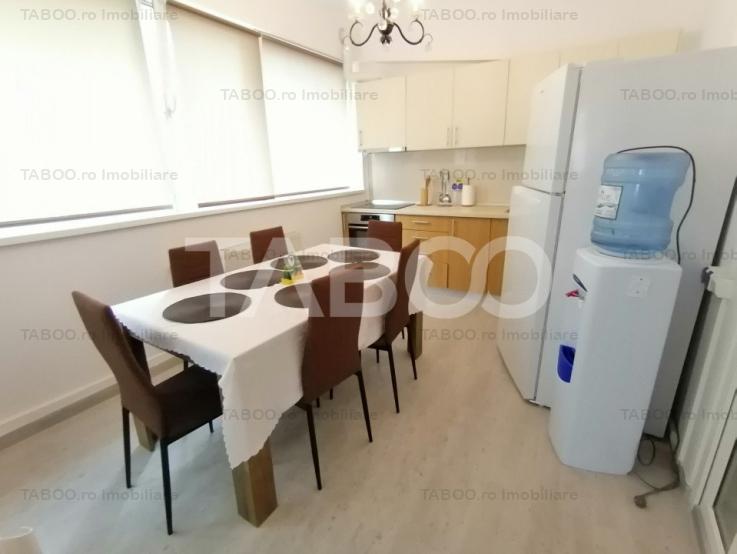 Apartament 3 camere 80 mpu pretabil spatiu comercial zona Strand Sibiu