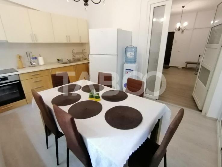 Apartament 3 camere 80 mpu pretabil spatiu comercial zona Strand Sibiu