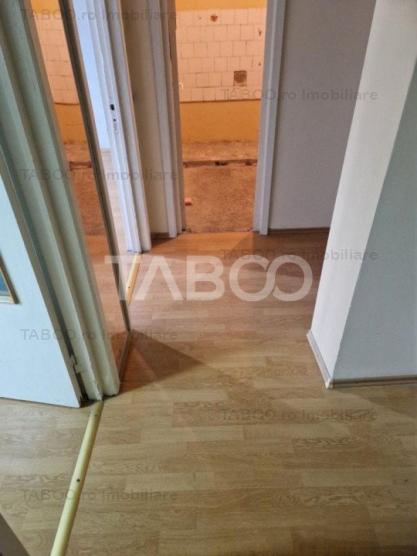 Garsoniera decomandata 30 mpu balcon 3 mp Cetate Alba Iulia