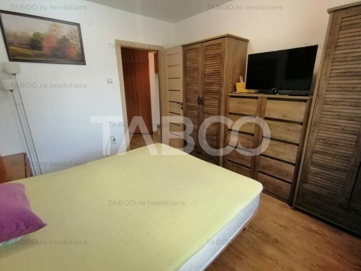 Apartament decomandat 3 camere balcon pivnita lift Vasile Aaron Sibiu