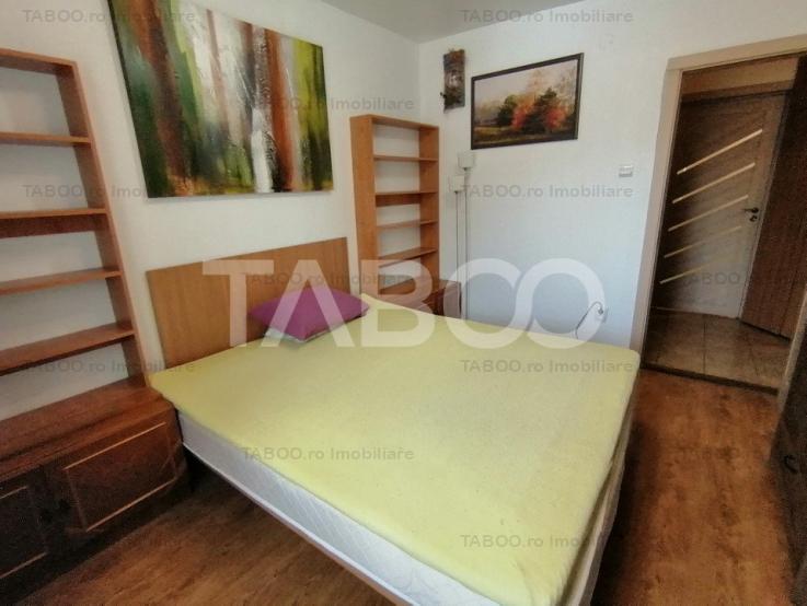 Apartament decomandat 3 camere balcon pivnita lift Vasile Aaron Sibiu