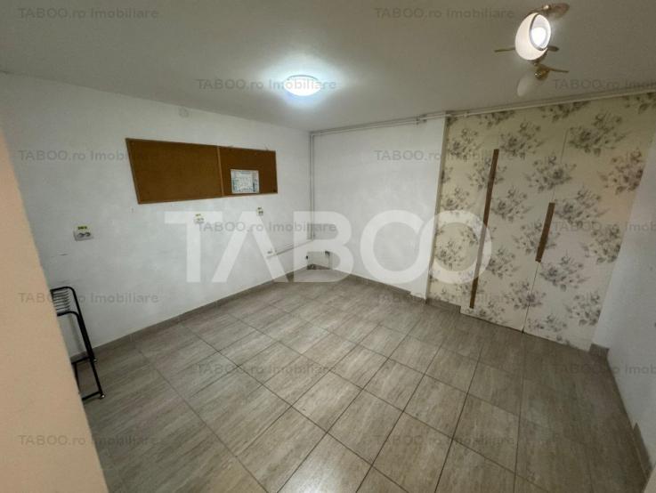 Spatiu comercial la casa 3 camere si curte zona Calea Dumbravii Sibiu