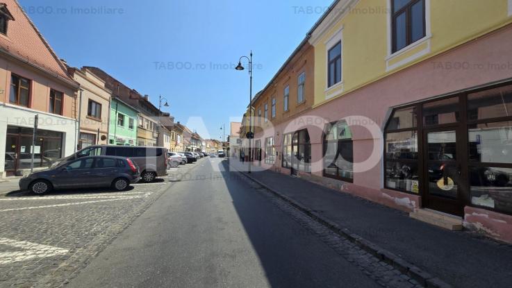 Garsoniera 55 mp si pod de vanzare pe strada 9 Mai in Sibiu