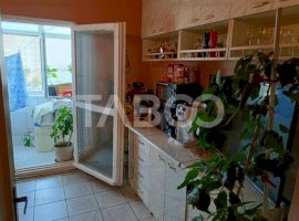 Apartament decomandat 3 camere 68 mp utili balcon Cetate Alba Iulia