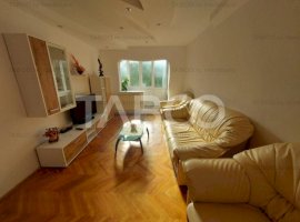 Apartament 3 camere decomandate 80 mpu etaj 1 parcare pivnita balcon