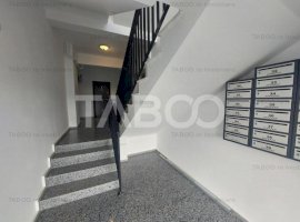 Garsoniera de vanzare 38 mpu balcon loc parcare boxa Selimbar Sibiu