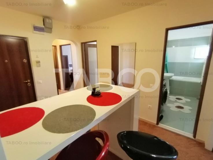 Apartament 2 camere decomandat renovat balcon pivnita Vasile Aaron