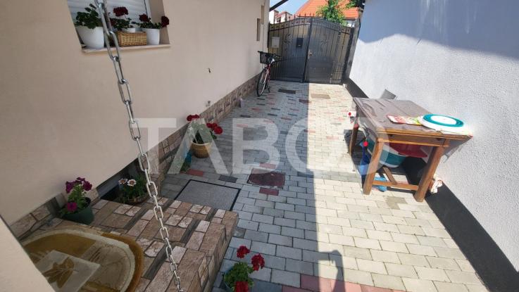 Casa de vanzare curte pivnita si pod mansardabil zona Piata Cluj Sibiu