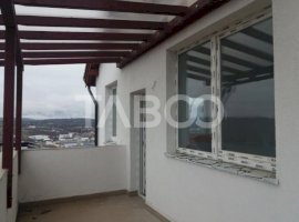 Apartament spatios bloc nou 3 camere  96 mp zona linistita in Cisnadie