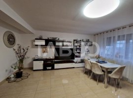 Duplex 6 camere 500 mp teren si 2 locuri de parcare in curte Terezian