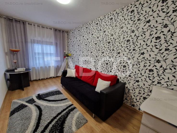 Duplex 6 camere 500 mp teren terasa locuri de parcare Terezian