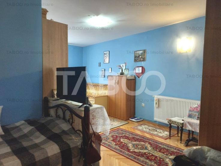 Apartament la casa sub pretul de piata 4 camere pivnita garaj Cisnadie