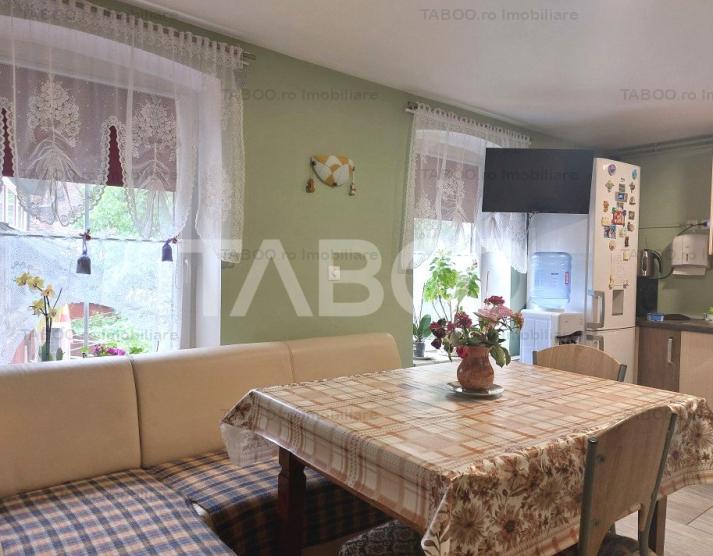 Apartament la casa sub pretul de piata 4 camere pivnita garaj Cisnadie