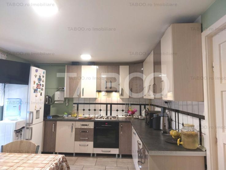 Apartament la casa sub pretul de piata 4 camere pivnita garaj Cisnadie