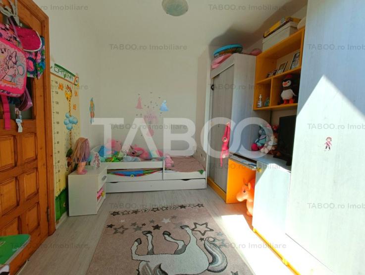 Apartament 3 camere mobilat utilat 68 mp utili balcon zona linistita