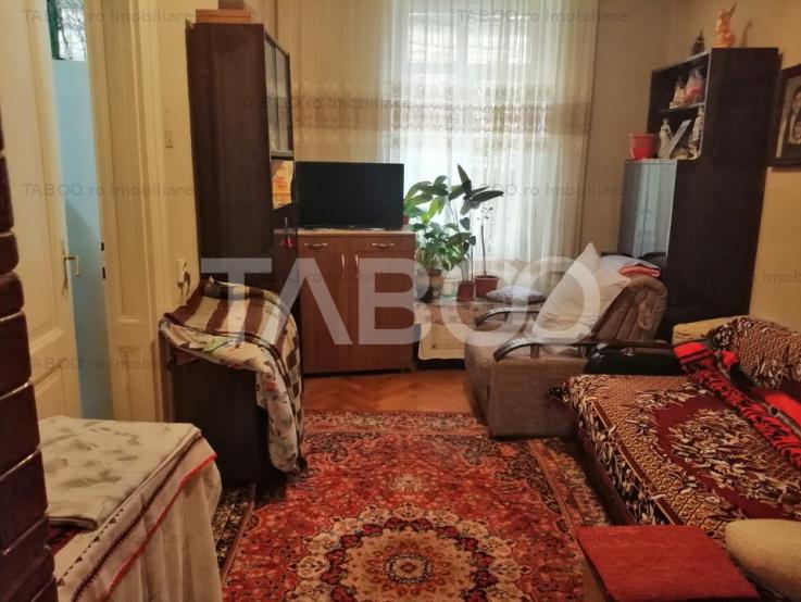 Apartament de vanzare la casa 2 camere zona Orasul de Jos Sibiu